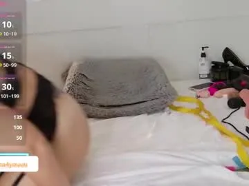 Offline emmybum on Chaturbate