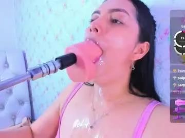 evelinn_belen from Chaturbate