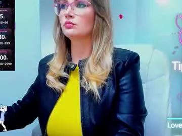 evelyne_rose from Chaturbate