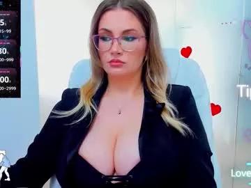 evelyne_rose from Chaturbate