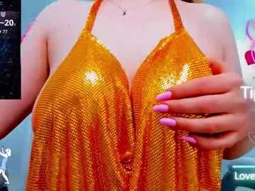 evelyne_rose from Chaturbate