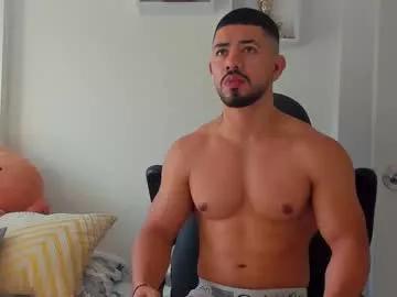 ezzio_scolaro from Chaturbate