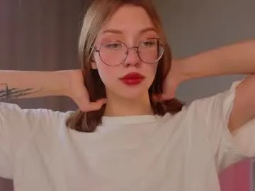 Offline feliceallston on Chaturbate