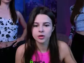 Offline flora_ri on Chaturbate