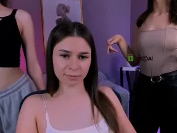 Offline flora_ri on Chaturbate