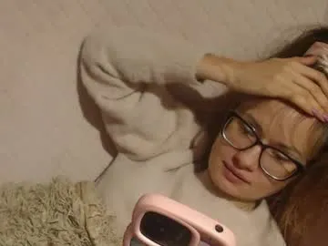 flowercandydoll13 on Chaturbate