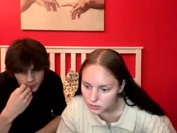 flowerscouple on Chaturbate