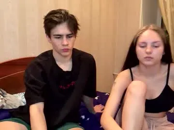 flowerscouple on Chaturbate