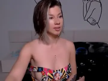 Freechat foxydevilish on Chaturbate