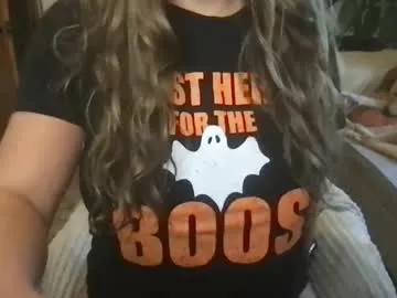 Offline funcamkw on Chaturbate