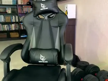 gerishingleton — i'm Amelia  and #new here #smalltits #skinny #blonde #18 Goal :  take off my t-shirt [110 tokens remaining]