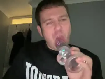 Offline gotitgoin_ on Chaturbate