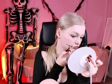 Offline graceglamour on Chaturbate