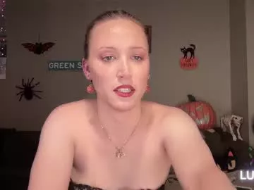 greenxxxqueen on Chaturbate 