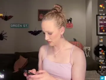 greenxxxqueen on Chaturbate 