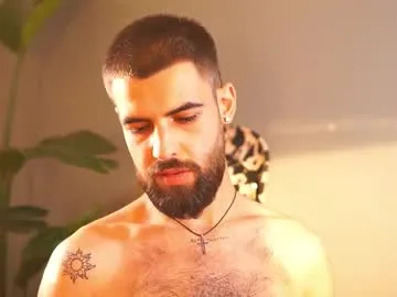 Freechat hairyrobxxx on Chaturbate