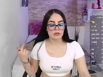hannadaves_ from Chaturbate