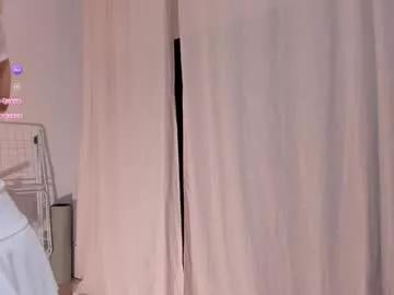 hee_jeen from Chaturbate