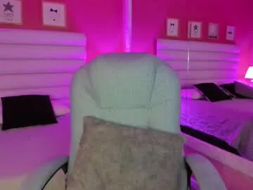 Offline hilary_tailor on Chaturbate