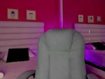 Offline hilary_tailor on Chaturbate