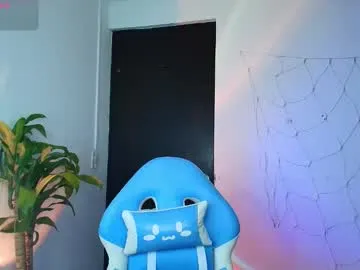 Offline hinata_21_ on Chaturbate