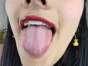 Offline hinata_21_ on Chaturbate