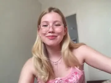 Offline horney_audrey on Chaturbate