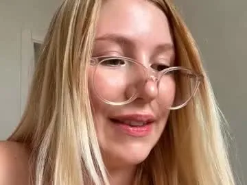 Offline horney_audrey on Chaturbate