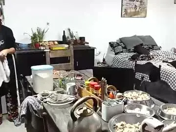 Offline hornyhippies0080 on Chaturbate