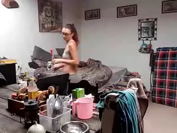 Offline hornyhippies0080 on Chaturbate