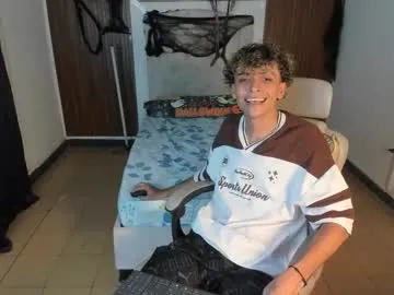 hot_bunny713 — #cum #cute #bigcock #curious #young [715 tokens remaining]