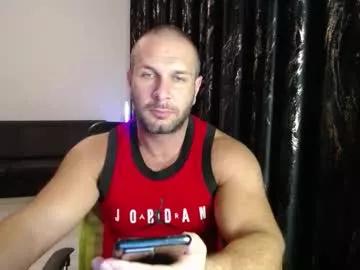hotterlrg from Chaturbate