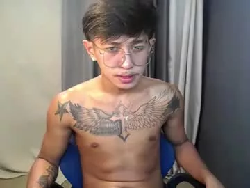 Offline hugecockchristian on Chaturbate