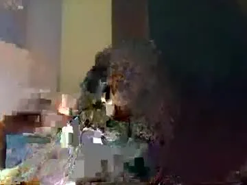 Offline hunyybunz on Chaturbate