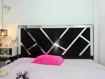 iisabella_noa from Chaturbate