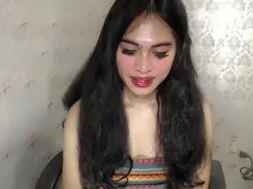 Offline im_ur_sexy_rou on Chaturbate