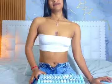 indiancutiie from Chaturbate