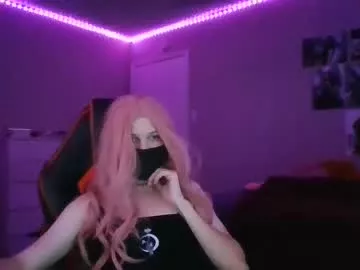 itseve982 on Chaturbate