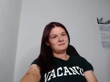 izzyflame18 from Chaturbate