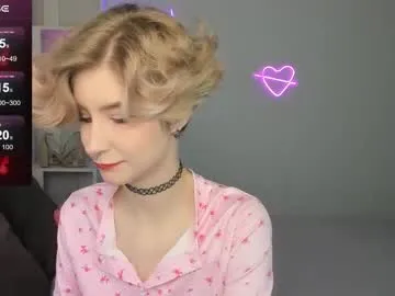 Private julescrown on Chaturbate