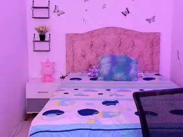 Freechat juliana_reynolds on Chaturbate