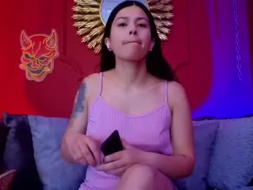 Freechat julieta_russell on Chaturbate