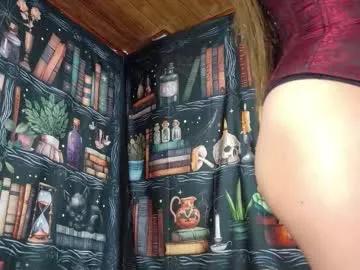 julietta__jackson — Naked and oil show     #hairypussy #feet  #bigclit    #armpits #smalltits [600 tokens remaining]