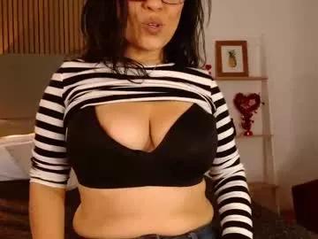 kaia_bellucci from Chaturbate