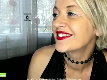 Offline karinabrando on Chaturbate