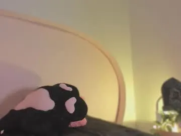 Freechat katiepeach_ on Chaturbate