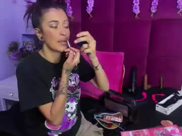 Offline kattalella_luck on Chaturbate