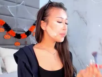 Offline kellyy_bern on Chaturbate