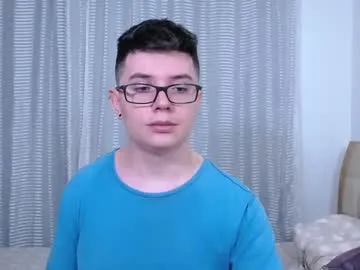 kevinhunts on Chaturbate