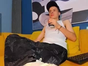 kevinn_blue from Chaturbate is Freechat